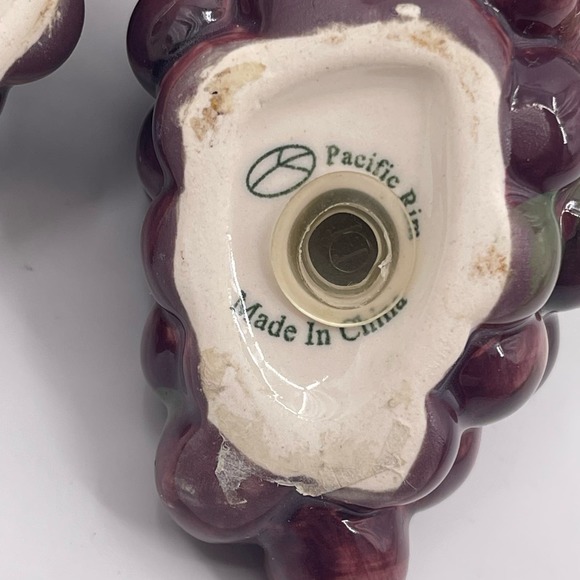 Pacific Rim GRAPES Salt and Pepper Shakers Decorative Collectible Purple - Picture 7 of 8